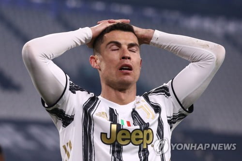“You should have apologized for Ronaldo” yells from Juventus Legends