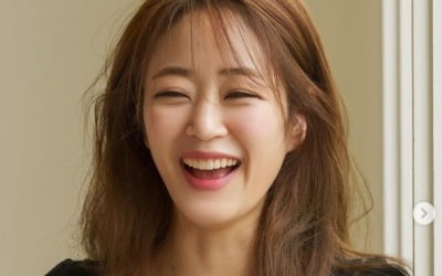 '유지태♥' 김효진, 이 눈웃음 안 반하고 배겨?