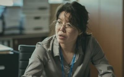 '빈센조' 김여진, 눈빛 연기의 장인…블랙홀 명장면 '셋'