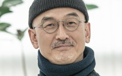 '자산어보' 이준익 감독, 흑백영화지만 컬러 느껴지는 이유 [인터뷰③]