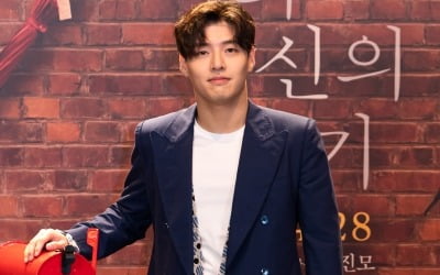 '비와 당신의 이야기' 강하늘 "군대서 대본 읽고 눈물 훌쩍…자는 척 해"