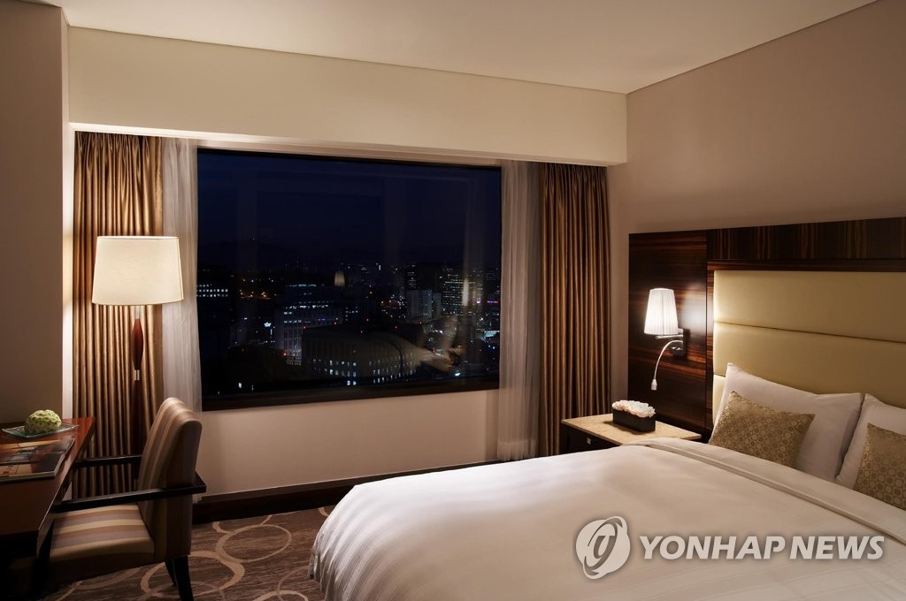 호텔롯데, 코로나로 작년 영업손실 5천억원 육박…적자전환