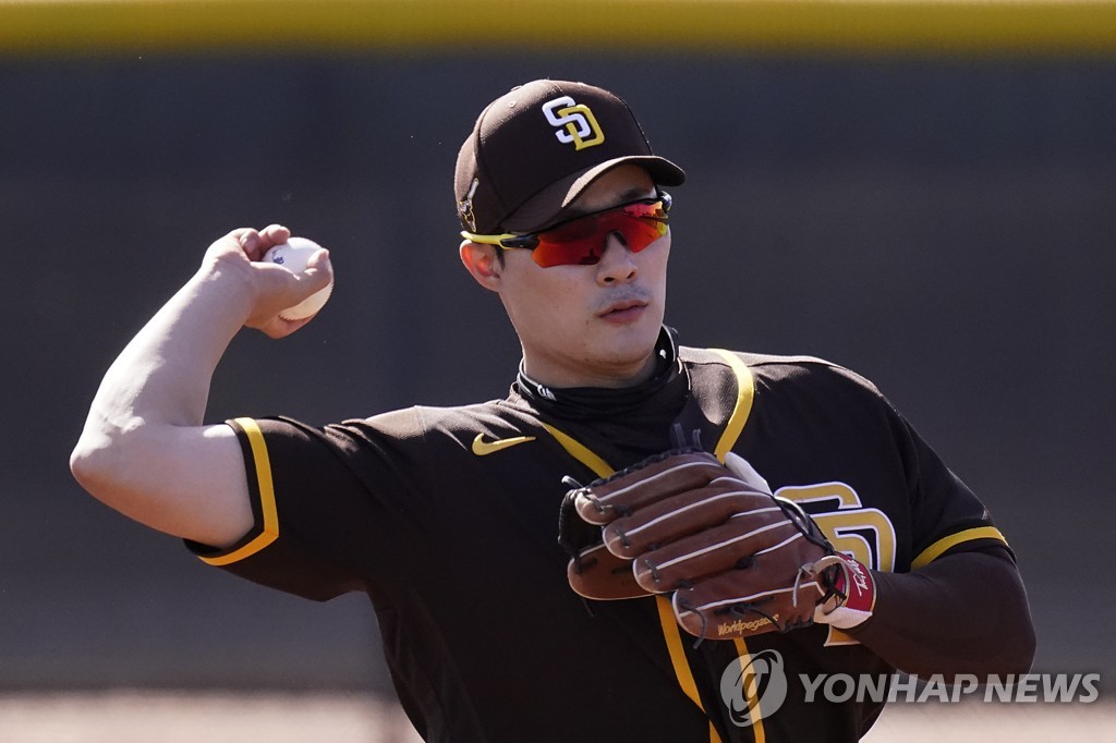 김하성, MLB 시범경기 첫 볼넷 수확…2타수 무안타