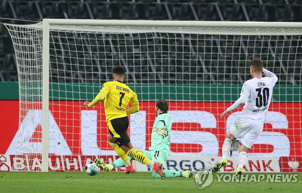 '산초 결승골' 도르트문트, 글라트바흐 꺾고 DFB 포칼 4강 선착