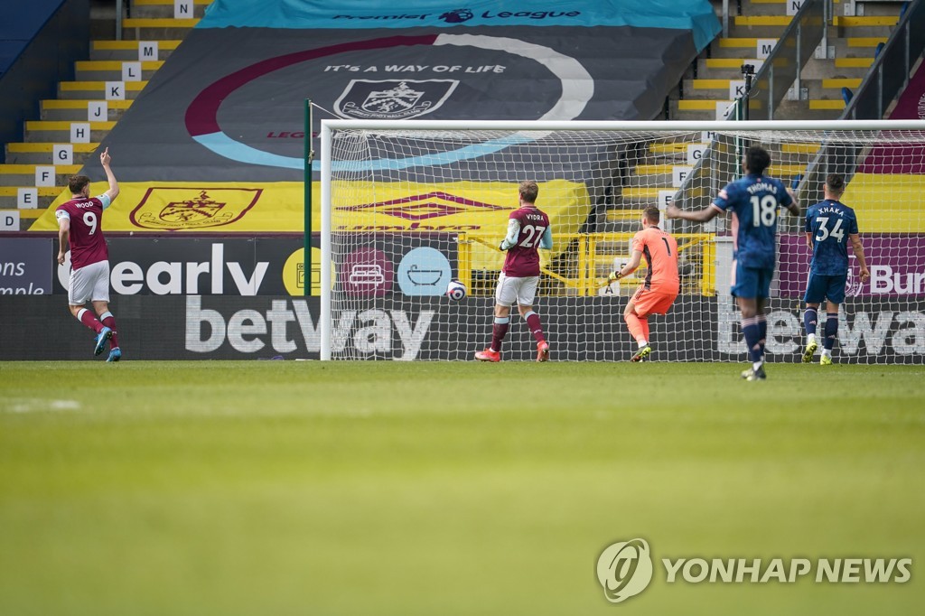 레스터시티, 브라이턴에 2-1 역전승…EPL 2위 도약