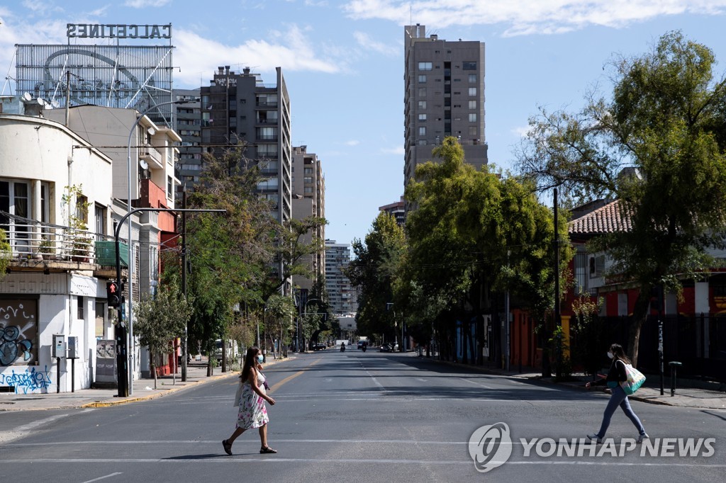 "바이러스는 쉬지 않습니다"…중남미, 부활절 연휴 앞두고 긴장