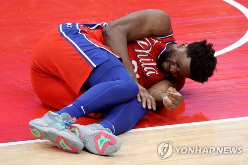 '부상 병동' NBA 휴스턴, 20년 만의 15연패…유타에 무릎