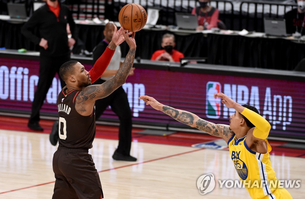 돈치치 없으니 포르진기스 '더블더블'…댈러스, OKC 잡고 3연승