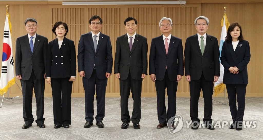 [재산공개] 이주열 한은총재 35억…금통위원 50억이상 자산가 '수두룩'