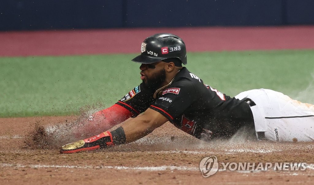 일본 정부, 야구·축구 외국인 선수 '입국 특례' 고려