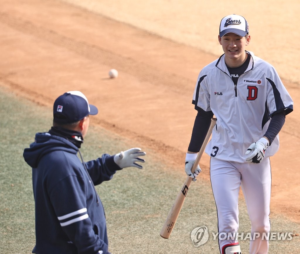 안재석 "타격에선 실망할 때도 있지만…1군에 살아남고 싶어요"