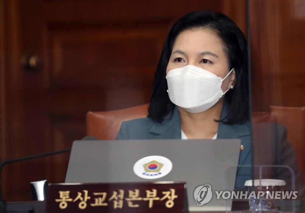 유명희, 美USTR 신임 대표와 면담…"WTO 개혁 등 협력"