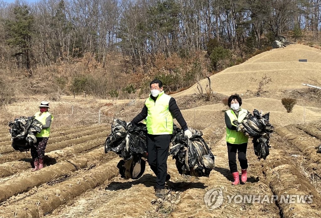 폐비닐·폐농약용기 등 영농폐기물 4월 30일까지 집중 수거한다