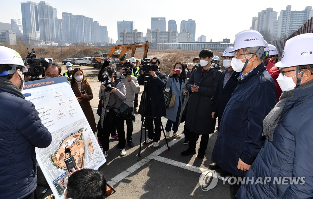 "박원순, 벽에 페인트칠만"…국힘, '재개발 민심' 공략