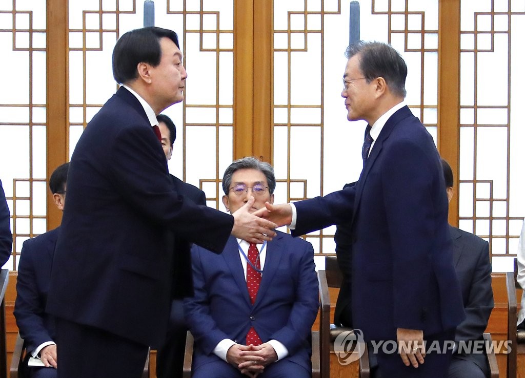 문메이저카지노, 尹·申 거취정리 '속전속결'…靑-檢관계 재정립 시도