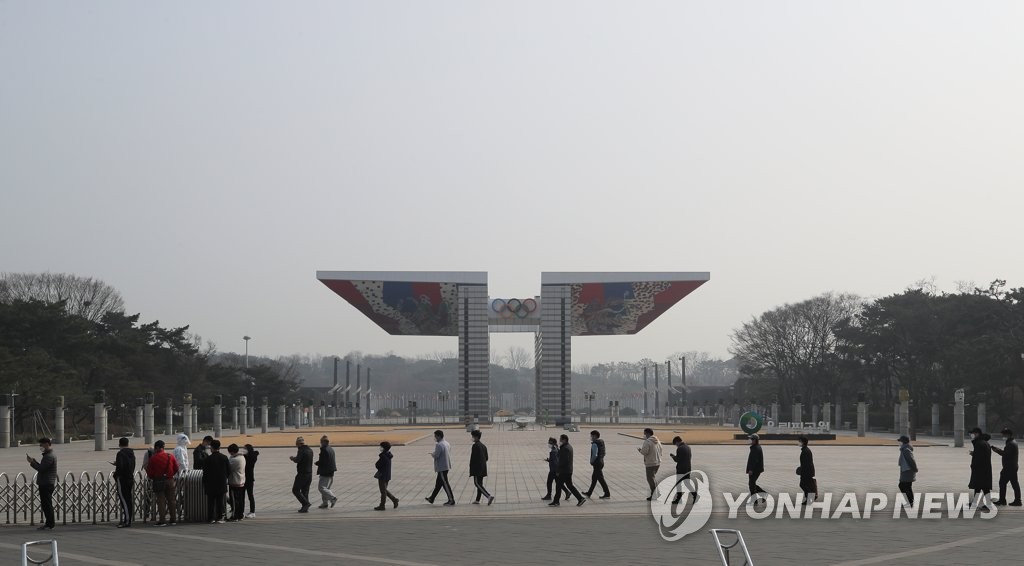 서울서 지난주 일평균 124.3명 확진…전주보다 증가(종합)