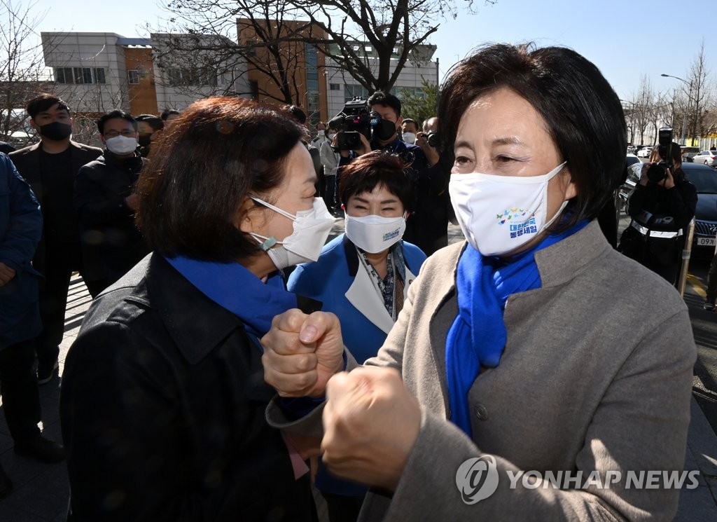 野 "도쿄 아파트 여전히 남편 소유"…박영선 "잔금 남은 것"