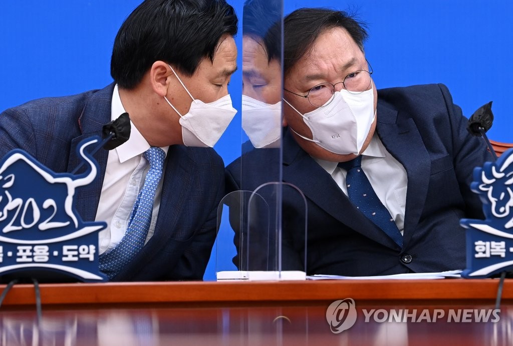 與, '국회 레스토랑 특혜 의혹' 박형준 맹폭…"사퇴하라"
