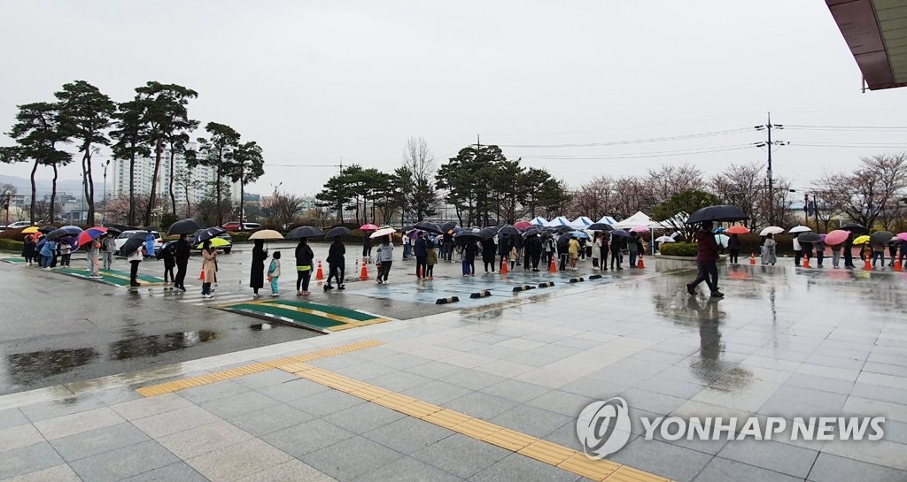 경기 153명 신규확진…목욕탕·어린이집·교회서 계속 발생