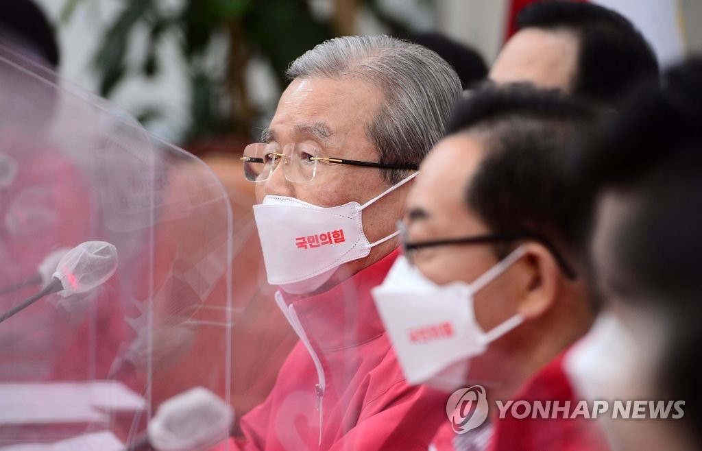 김종인 "분노 삭이지 말고 정권 응징"…사전투표 독려