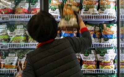 2월 소비자물가 1.1% 상승…농축수산물 가격 16.2% '급등' 
