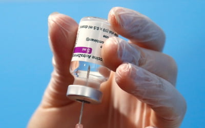 '내로남불' 유럽…백신 수출 막고 미국엔 "우리에게 보내라"