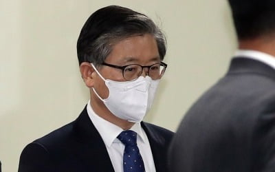 정의당 "문 대통령, 변창흠 사실상 유임…국민의 삶 지켜라"