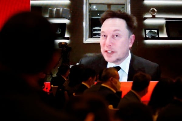 Chinese Tesla ban…  If I did Musk spied, I would close the door.