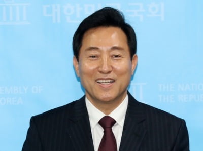 '결자해지' 오세훈, '합당카드' 안철수 눌렀다