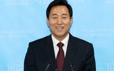 오세훈·윤석열 지지율 치솟자…여권 "여론조사 못 믿겠다"