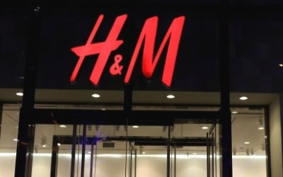 1년 전 발언 딴지 건 중국의 뒤끝…이번엔 H&M 불매운동 [강현우의 트렌딩 차이나]