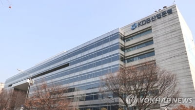 산은 "국내 금융기관 첫 인공위성PF 금융주선"