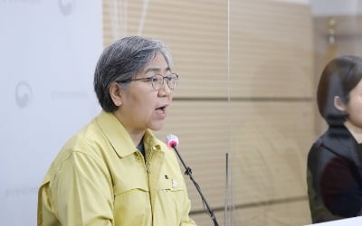 질병청, 접종후 잇단 이상반응 신고에 '안전성' 강조…적극 설명