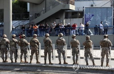 최악 경제난 레바논 군인들 '못 살겠다' 병영이탈 조짐