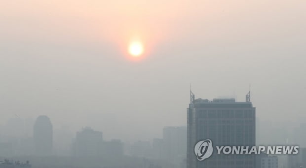 [날씨] 구름 많고 낮 포근…수도권·충청 미세먼지 계속