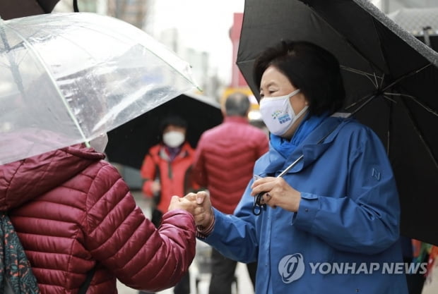 '혁신성장' 띄우는 박영선…LH 넘어 정책 승부 채비