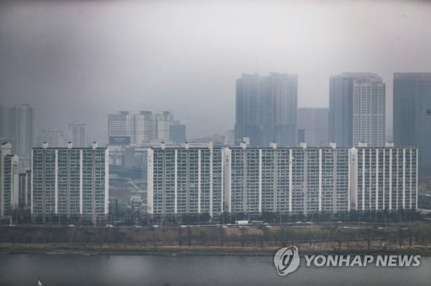 박영선·오세훈 규제완화 경쟁 불꽃…서울 집값 흔드나