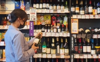 폭발적으로 늘어난 편의점 와인 소비…작년보다 3배 증가