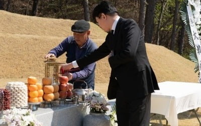 조양호 회장 2주기…'경영권 분쟁 승리' 조원태號, 비상 채비