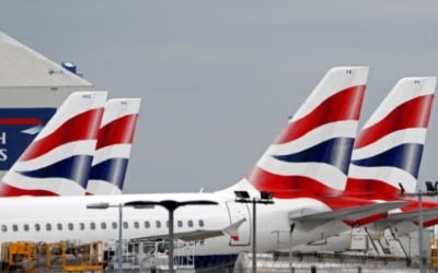 "부자만 챙기나"…영국 항공·여행업계, 백신여권 도입 반발