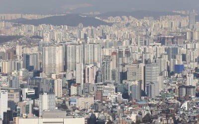 서울 7억 아파트가 13억 됐다…文 정부서 폭등한 집값
