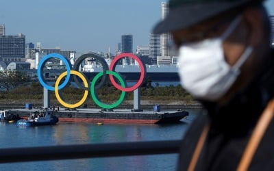 '확진자 많아지자'…오사카 지사 "올림픽 성화 봉송 중지해야"