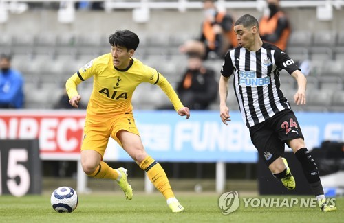 ‘손흥민 복귀-케인 2골’ 토트넘, 뉴캐슬과 2-2 무… 5위 안착
