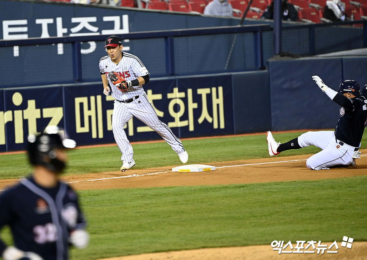 김민성 &#39;아슬아슬했어&#39;[포토]