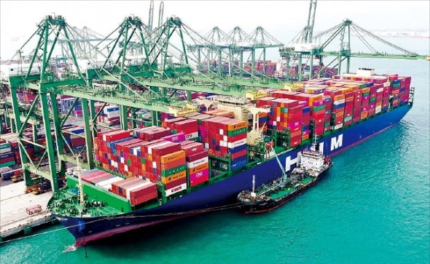 [포토] HMM, 1만6000TEU 컨선 조기 투입 