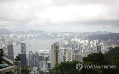 중국, 미국의 홍콩 제재 유지에 반발 "발전 막을 수 없어"