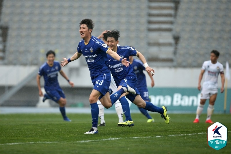 '최규백 이적 첫 골' 충남아산, 경남에 2-1 승리