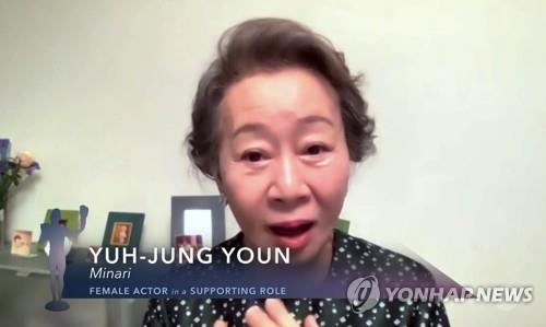 윤여정, 미국배우조합상 여우조연상 수상…아카데미 기대감↑(종합2보)