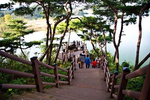 충주 탄금대 통째로 사들여 역사관광 명소 만든다