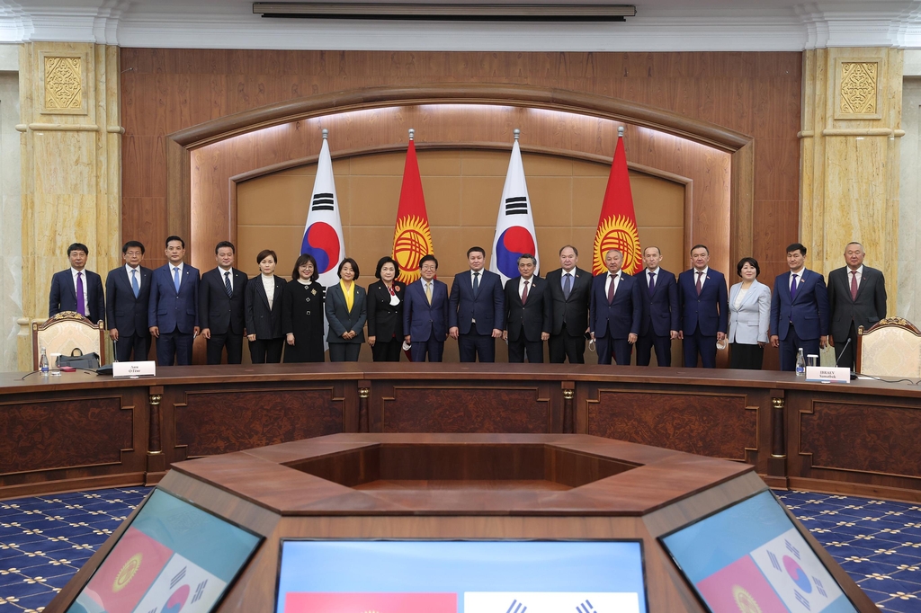 박의장, 키르기스에 新북방 세일즈…방역·직항노선 공감대